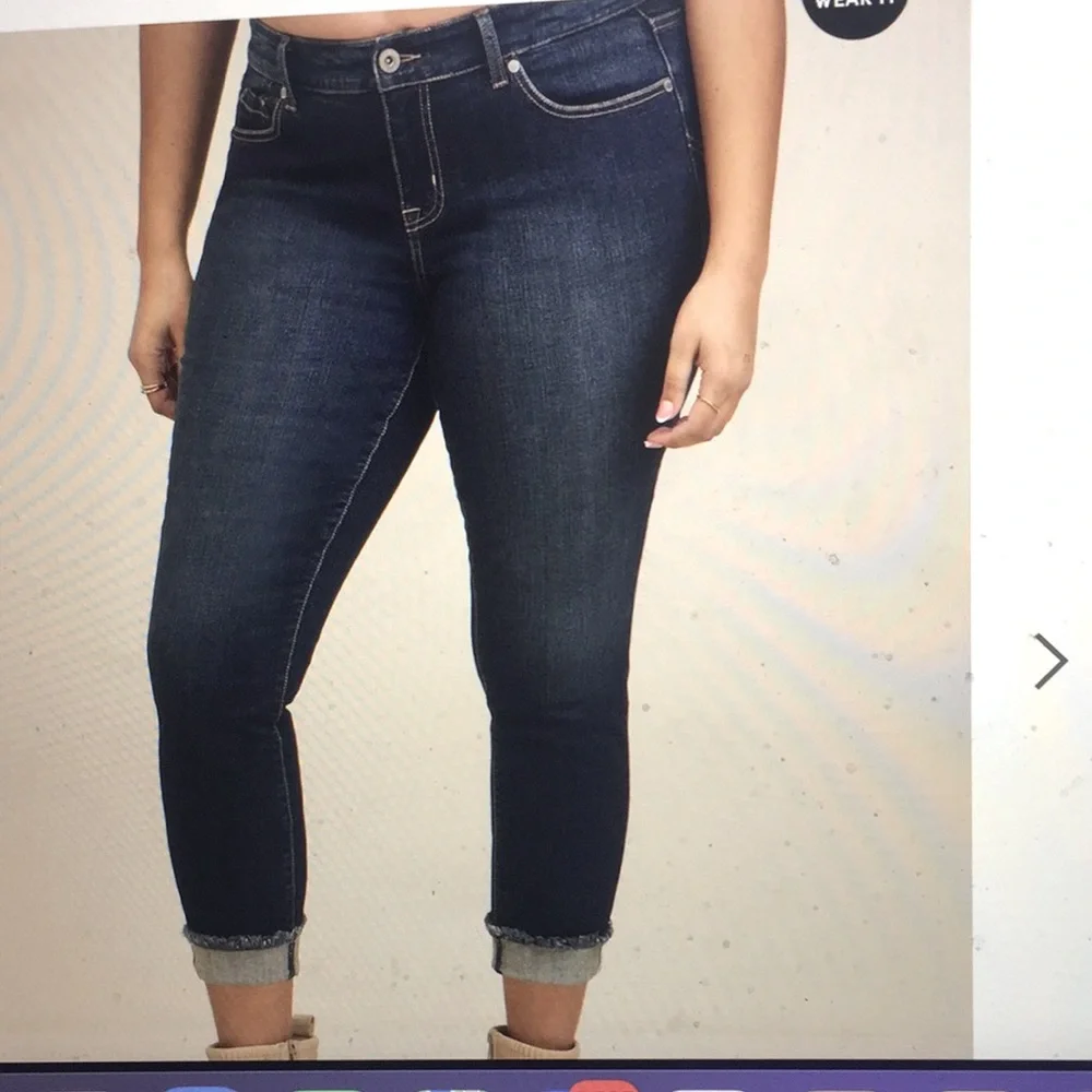 Torrid Crop Boyfriend Vintage Stretch